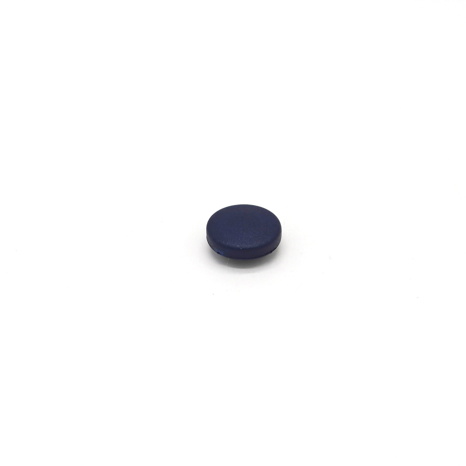 This is a 15.4mm cap, made from brass and Navy in colour.
