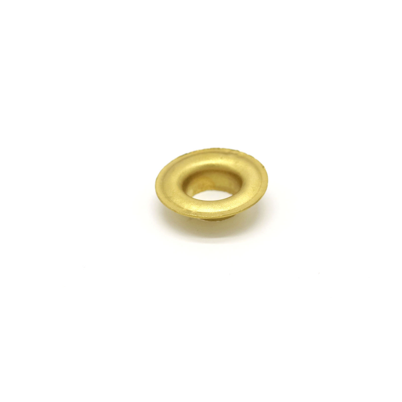 This is a eyelet, made from brass and Raw in colour.